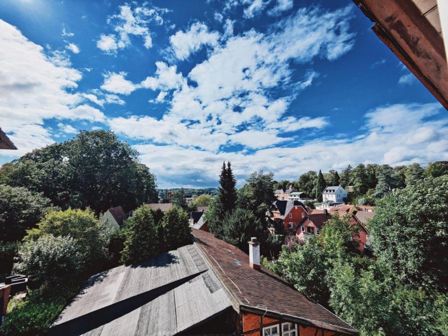 Leopold'S Apartments Mit Garten Und Vesteblick Mitten In Coburg Exterior foto